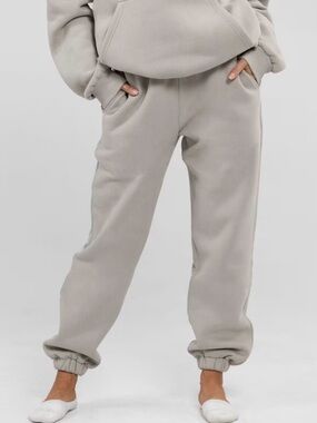Comfrt travel essentials sweatpants